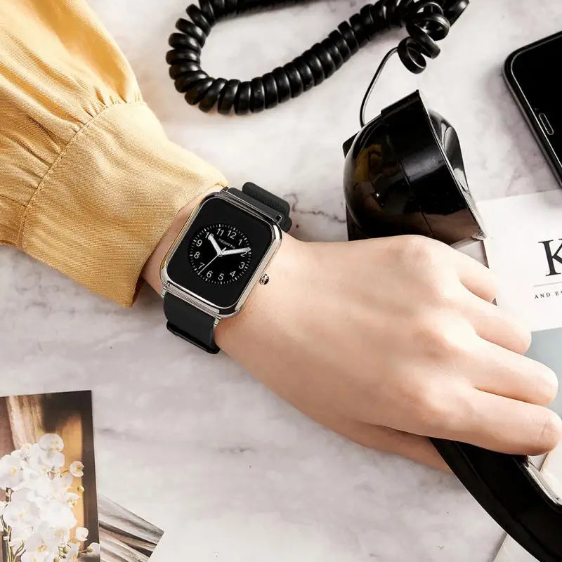 Fashion Simple Green Pink Arabic Numerals Quartz Wristwatch