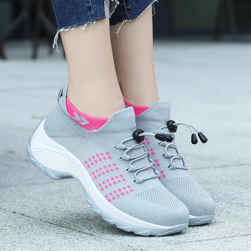 Women's Walking Shoes