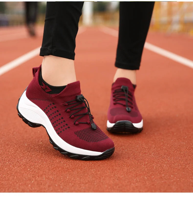 Women's Walking Shoes