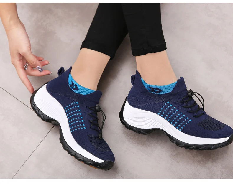 Women's Walking Shoes
